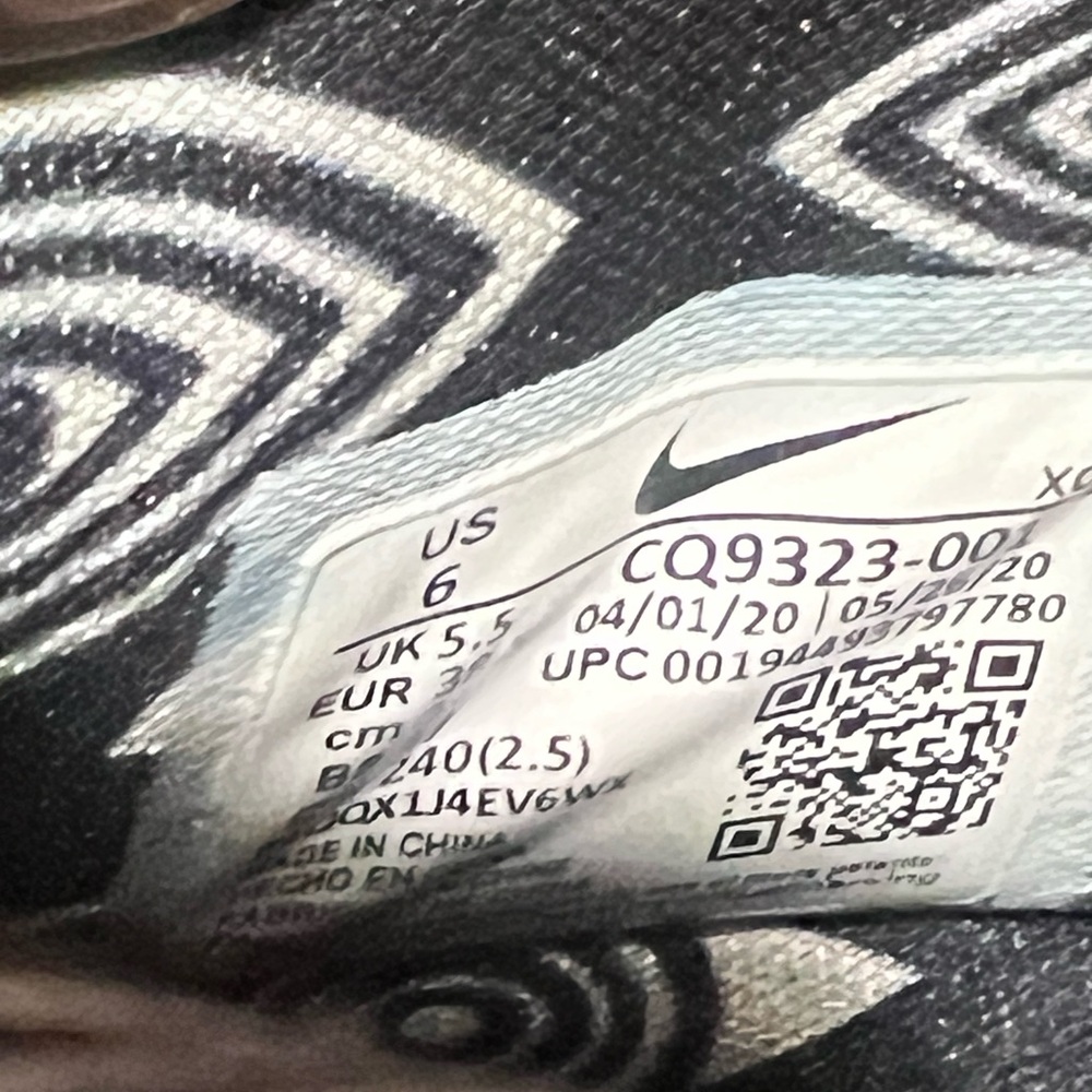 Nike Kyrie what the S2 Black and Gray Athletic Shoes - Picture 6 of 6